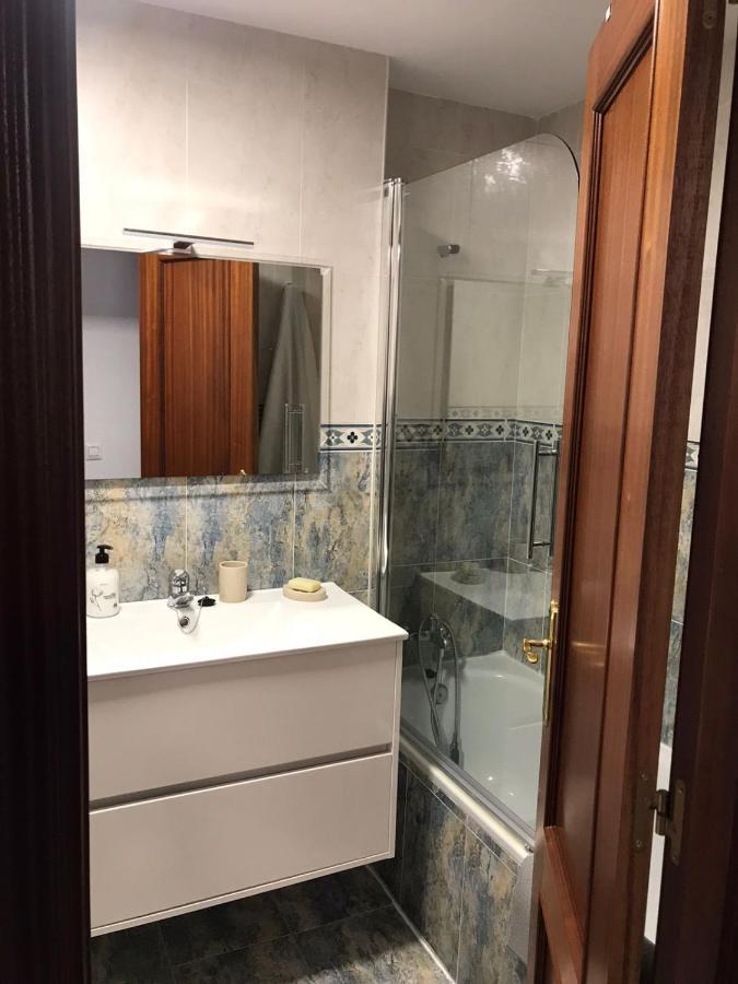 Casa Buganvilla. Apartamento Con Jardin, A 100 Metros Del Centro. Comillas Kültér fotó