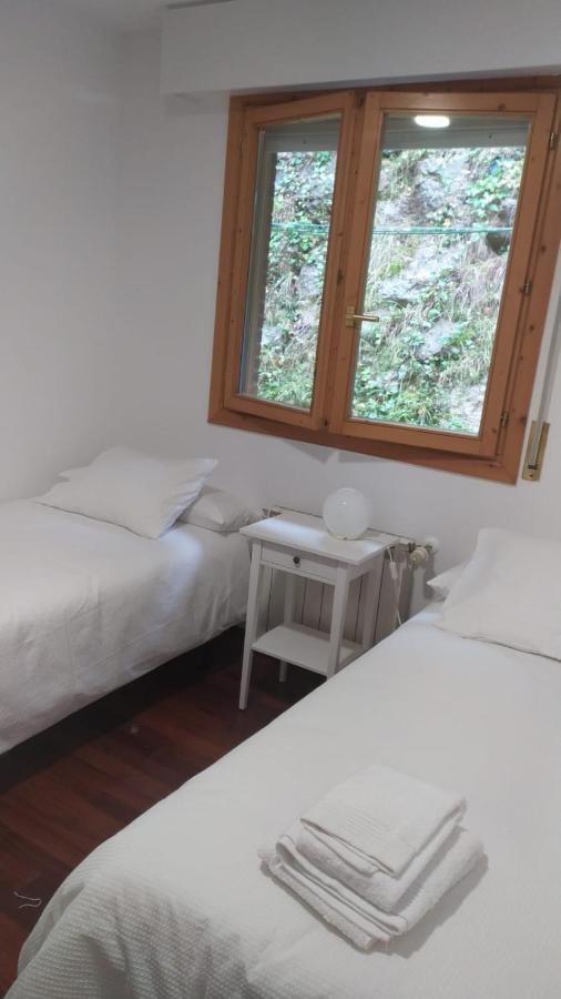 Casa Buganvilla. Apartamento Con Jardin, A 100 Metros Del Centro. Comillas Kültér fotó